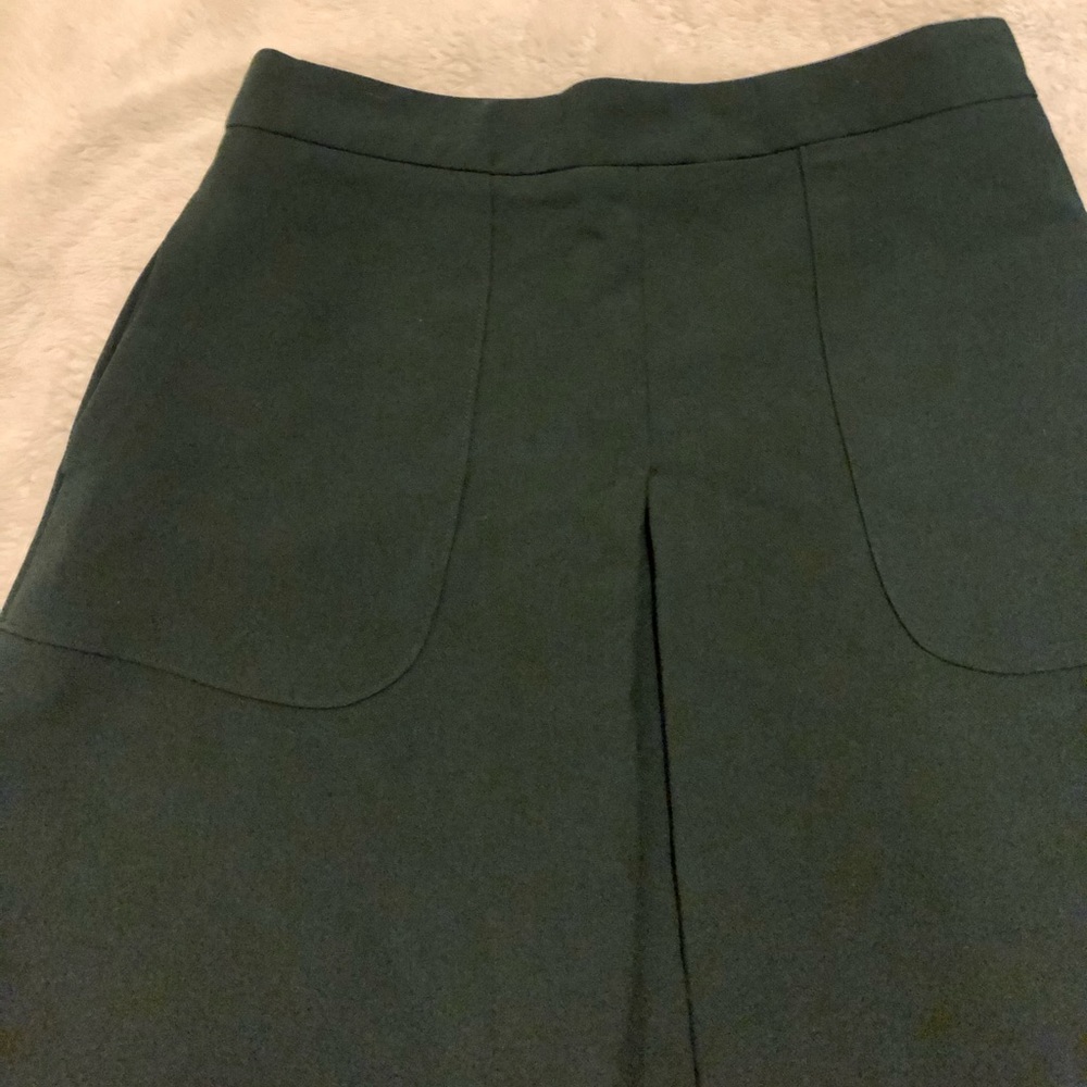 Forever 21 green skirt size small - Picture 2 of 3